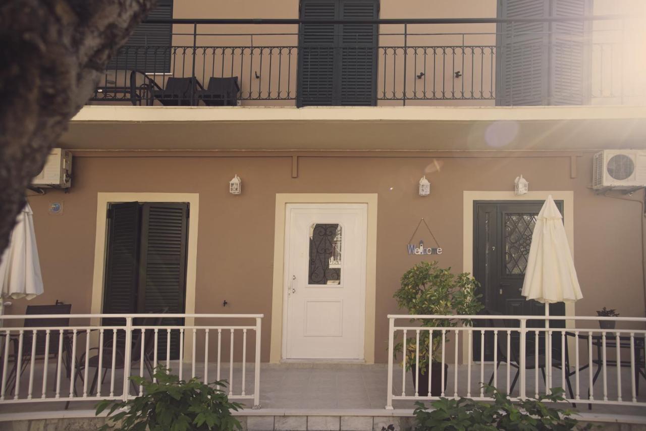 Maria Olga Apartments Benitses  Exterior photo